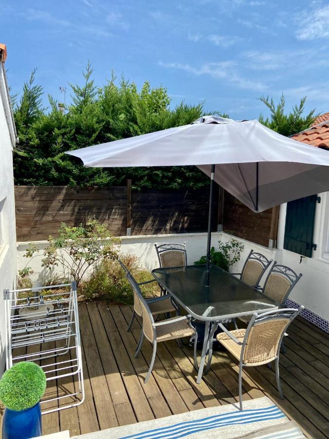 Agreable Maison De Ville Avec Une Belle Terrasse アングレット エクステリア 写真